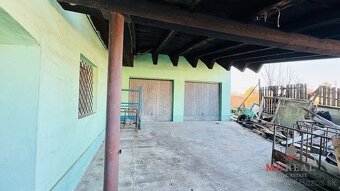 Na predaj rodinný dom Malé Uherce vhodný aj na podnikanie - - 5