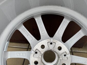 Komplet zimne kolesa BMW 17” - 5