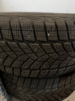 Zimné pneumatiky Goodyear 235/60 R18 UG - 5