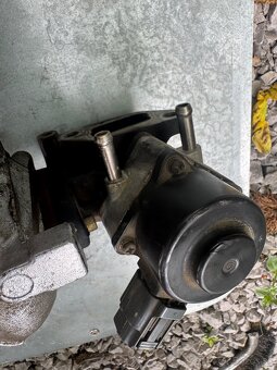 Sanie + EGR ventil na Nissan 2.2 dci kód motora YD22 - 5