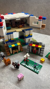 Lego 21188 Minecraft- Dedinka Lám - 5