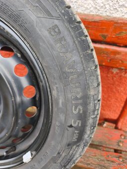 Predám komplet kolesá na Kia Rio - 5