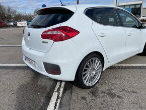 Kia ceed 1.6 gdi gold - 5