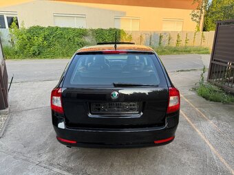 Škoda Octavia Combi 2.0 TDI CR Elegance - 5