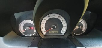 Predám Kia Ceed 1.6 CRDi (66 kW) - 5