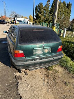 Rozpredam BMW e36 touring 325i - 5