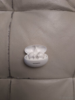 Huawei FreeBuds 4i - 5