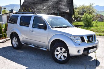 Nissan Pathfinder 2.5 dCi terénne - 5