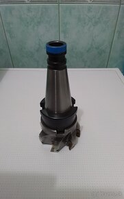 Predám frézovacie hlavy, nozovy drziak a prizmu. - 5