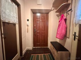 Znížená cena PREDAJ - 2 izbový byt s balkónom, Rožňava - 5