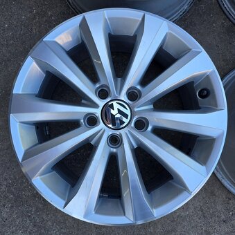 ORIGINÁL VW HLINÍKOVÉ DISKY 5x112 R16 - 5