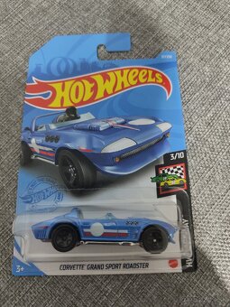 Hot Wheels autíčka - staré klasiky - 5