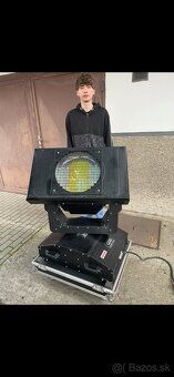 Predám vonkajšie výkonne svetla a zvuk aparát - 5