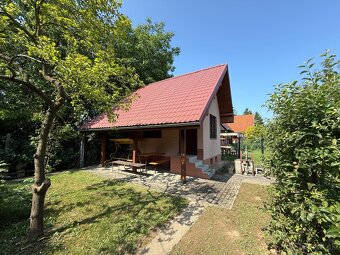 Kvalitná murovaná chatka v Šali pri rieke Váh - 5