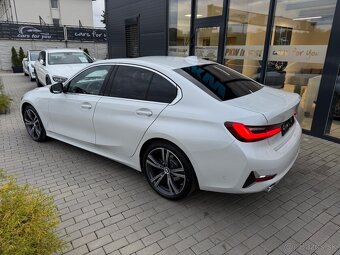 BMW Rad 3 320d mHEV x-Drive A/T Luxury line SK ŠPZ - 5