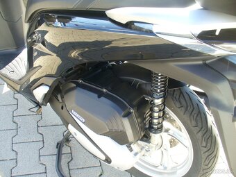 Honda SH 125 i ABS , trakčná kontrola - 5