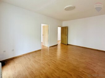 REZERVOVANÝ 3 izbový byt s nadštandardnou loggiou, Martin –  - 5