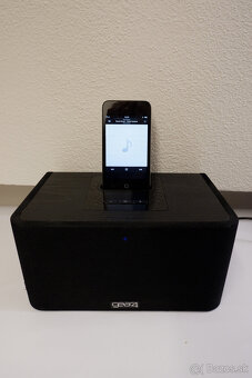 Gear4 iPod / iPhone Dock - 5