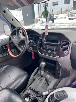 Mitsubishi pajero - 5