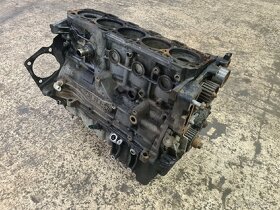 Blok motora + vaňa Alfa Romeo 159 2.4 JTDm - 5