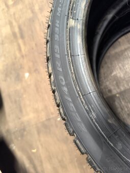Pirelli Sottozero 3 225/40 R19 93H Runflat - 5
