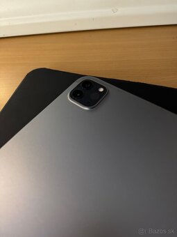 Apple iPad Pro 12.9 (2022) - 5