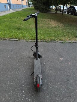 Elektrokolobežka Sencor Scooter ONE - nefunkčná batéria - 5