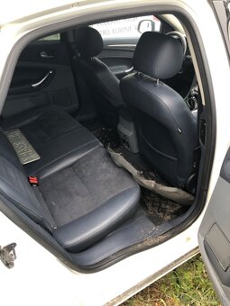 Rozpredam Ford mondeo mk4 sedan - 5