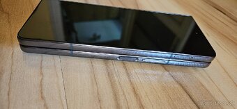 Samsung Galaxy Z Fold 4 - 5