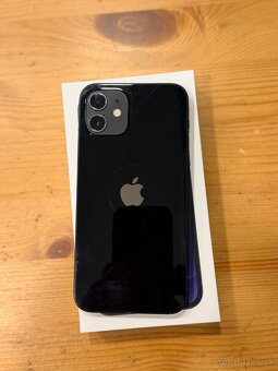 Prodám Apple iPhone 12 128GB - 5