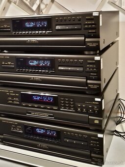 Seria 4x 5-diskovy CD prehravac TECHNICS prevodnik MASH= Cd7 - 5