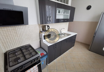 REZERVOVANÉ Na predaj: 2 izbový byt na Sídlisku II v Prešove - 5