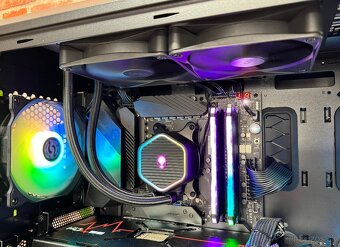 Ryzen 7 5800X3D\32GB\RX 7900XTX\SSD\850W Zdroj - 5
