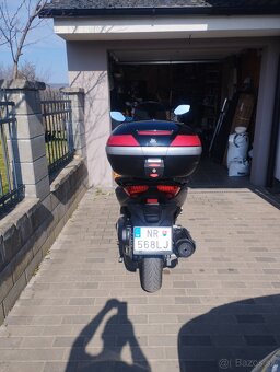 Skúter Yamaha XMAX 125 - 5