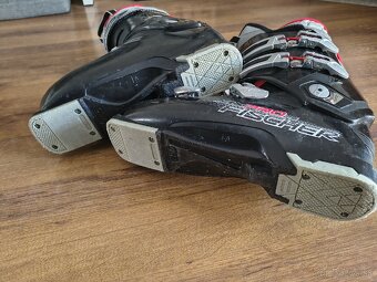 Lyžiarky FISCHER 44 / 9 / 28,5 - 5