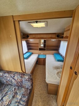Obytny prives Adria Unica 502 LH - predstan - 5