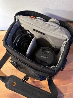 Sony Alpha 7s, 4K 12MP 35mm full-frame - 5