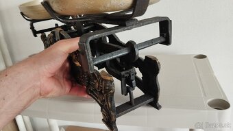 Staré 5kg dvoumiskové váhy MOŘSKÉ PANNY. Neváhejte - 5