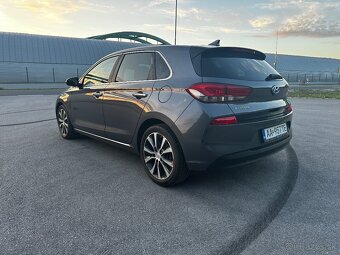 HYUNDAI I30 1.6 crdi 2017 automat - 5