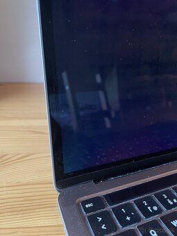 Macbook Pro 2020, 13 Palcový, 8GB pamäť, 258GB SSD - 5