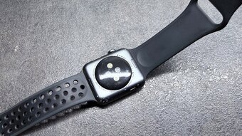 Predám Apple Watch 3 Nike komplet balenie - 5