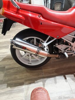 Honda Vfr750F rc36 - 5