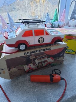 Stará hračka - 5