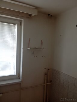 NOVÉ ZAMKY  - 3 Izbový byt s garážou a záhradou na predaj - 5