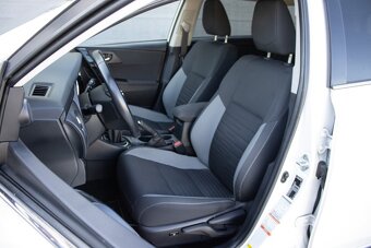 Toyota Auris Touring Sports - 5