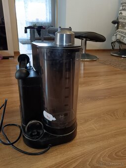 Kávovar s napeňovačom mlieka SEMM 1470 A2 - 5