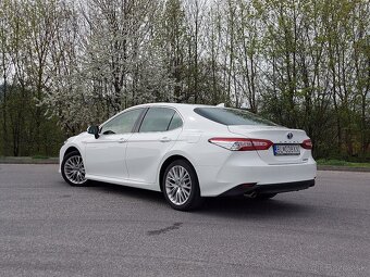 Toyota Camry 2.5 Benzin-Hybrid, Executive, 131 kW - 5