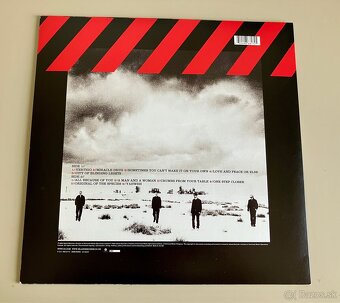 LP U2 - Hot To Dismantle An Atomic Bomb - 5