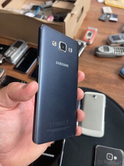 Zbierka dotykových telefónov. - 5