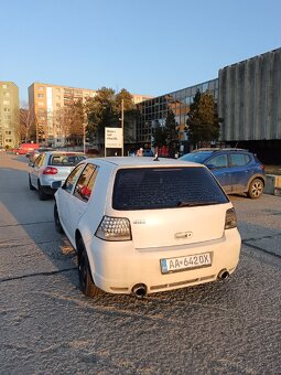 Golf IV - 5